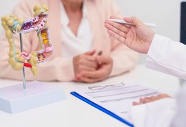 Sinais do câncer colorretal devem ser checados com rapidez; saiba mais