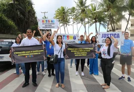 Famílias protestam contra imposição de tratamentos em seminário da Unimed