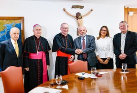 Presidente Lula recebe secretário de Estado do Vaticano