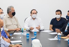 Paulão assina convênio de pavimentação e drenagem em Arapiraca