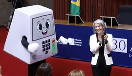 TSE apresenta Pilili, mascote criado para celebrar 30 anos da urna eletrônica