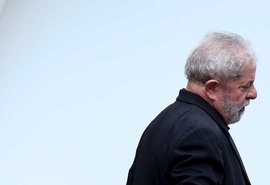 Lula pedirá à Justiça para ir ao enterro do neto