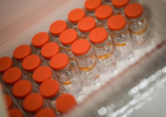 900 mil novas doses da Coronavac são entregues após decisão da Anvisa