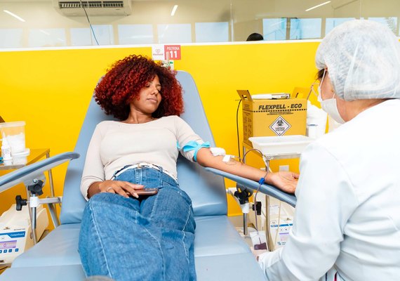 Hemoal faz coleta de sangue na Escola de Enfermagem Santa Juliana, nesta terça (14)