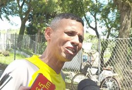 ‘Um pisão no pé é o motivo para atirarem em um garoto sonhador?’, pergunta pai de jogador baleado no réveillon