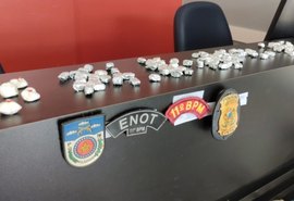 PM apreende drogas e pássaros silvestres no interior de Alagoas
