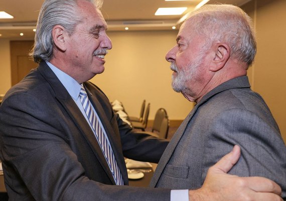 Lula parte, neste domingo, para primeira viagem internacional