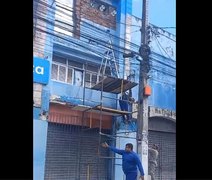 Trabalhador foi resgatado após sofrer choque elétrico no centro de Maceió