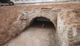 Ponte de 400 anos é redescoberta durante obras e revela antiga estrada roma