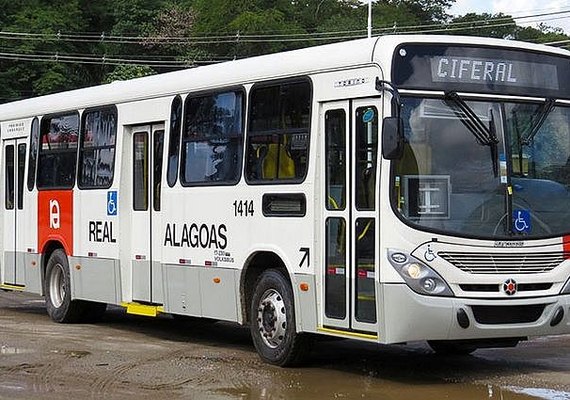 Rodoviários da Real Alagoas aprovam greve e atrasam saída da garagem