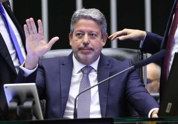 Isenção do imposto de renda para quem ganha até R$ 5 mil pode começar em 2026