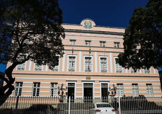 Mais um deputado desiste e renovação na Assembleia Legislativa pode passar de 50%