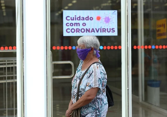 Quarta dose de vacina contra Covid-19 para idosos será aplicada a partir de segunda (21)