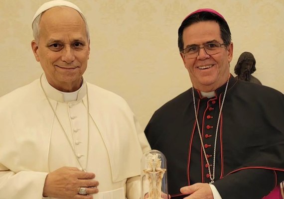 Arcebispo de Maceió se encontra com Papa Leão XVI no Vaticano