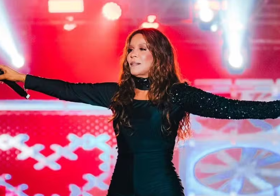 Silvânia Aquino confirma nova banda ao lado de Berg Rabelo após deixar a Calcinha Preta