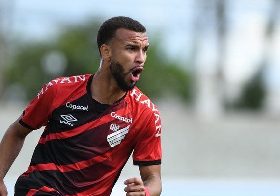 CRB acerta a contratação do atacante Jajá e do goleiro Arthur