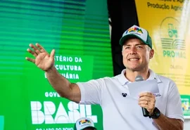 Renan Filho abre mão de projeto nacional e unifica grupo em Alagoas