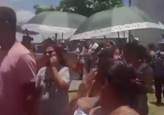 Protesto de moradores contra a BRK acaba em confusão em Rio Largo