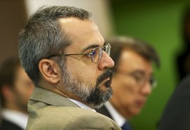 MEC pretende implantar no país 108 escolas cívico-militares até 2023