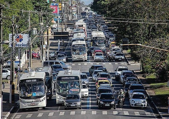 Trecho da Avenida Fernandes Lima será interditado para obras a partir desta segunda