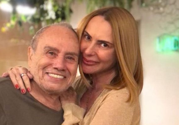 Stênio Garcia nega ser agredido pela esposa: 'ninguém sabe de nada'