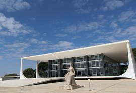 Defesa reforça pedido para Bolsonaro continuar em prisão domiciliar