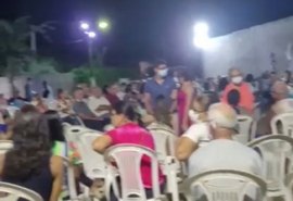 Padre pede ajuda à PM após bloco atrapalhar missa de Páscoa em Paripueira; veja vídeo