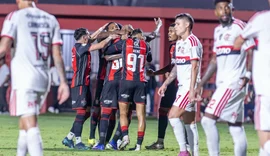 Flamengo é eliminado pelo Vitória no Barradão e se despede da Copa do Brasil