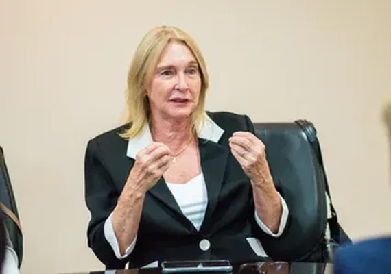 Kátia Born é contra aliança de Lessa com PSDB: “voto em Renan Filho'