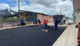 Avenida em Antares recebe 95 toneladas de asfalto em Maceió