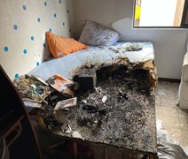 Moradora é resgatada por vizinhos durante incêndio em apartamento na Jatiúca