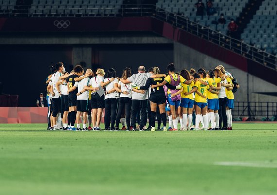 Seleção feminina perde para Canadá nos pênaltis e dá adeus a Tóquio