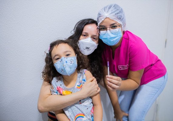 Arapiraca realiza mutirão de vacinação pediátrica contra a Covid-19 neste sábado (05)