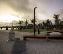 Governo notifica Prefeitura de Maceió e interrompe instalação da árvore de natal no Marco dos Corais