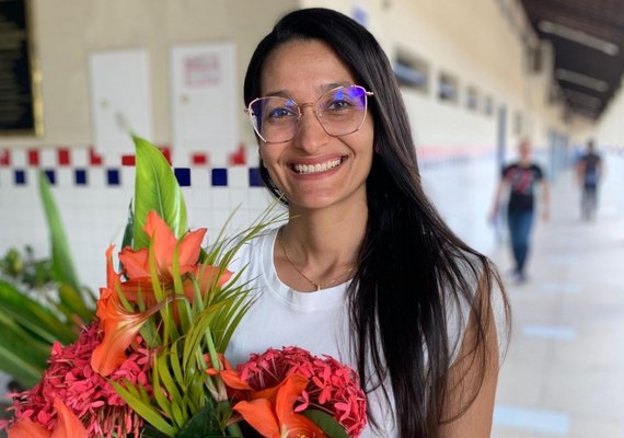 Professora alagoana da rede estadual conquista 8º lugar em prêmio nacional de Educação Integral