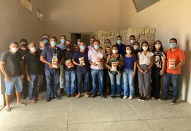 Unicafes/Al visita Coofama durante participação de evento em Sergipe