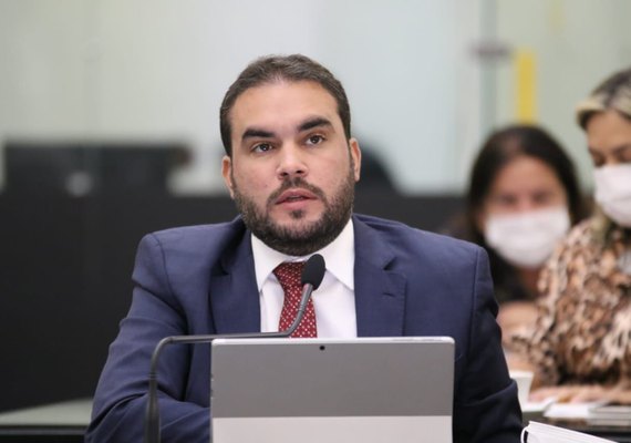 Davi Maia cobra esclarecimentos sobre anulação de concursos públicos