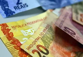 Governo eleva previsão do salário mínimo de 2027 para R$ 1.741