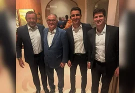Presença de João Campos em ato de Marluce Caldas reforça possível ida de JHC ao PSB