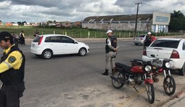 SMTT realiza operações de fiscalização no fim de semana