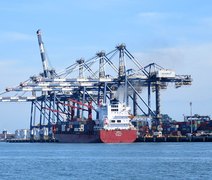 Balança comercial tem pior resultado para novembro desde 2021