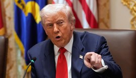 Trump afirma que EUA possui vasto arsenal e ameaça punir jornalistas