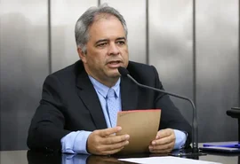 Mudanças partidárias redesenham cenário político em Alagoas