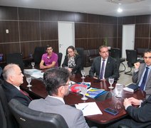 Presidente do TRE se reúne com magistrados e servidores responsáveis pela propaganda eleitoral em Maceió