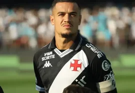 Torcida do Vasco provoca Coutinho após eliminação do Santos em torneio