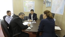 Em Brasília, Rui Palmeira discute criação de Centro Cultural em Jaraguá