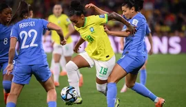 Seleção feminina perde por 2x1 para a França pela Copa do Mundo