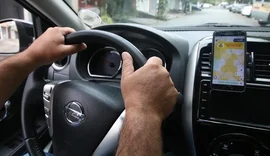 Estudo aponta maior risco de endividamento entre motoristas de aplicativo