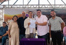 Prefeitura de Rio Largo empossa 60 servidores e paga reajuste retroativo