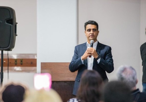 JHC define os três primeiros nomes para a sua equipe de secretários